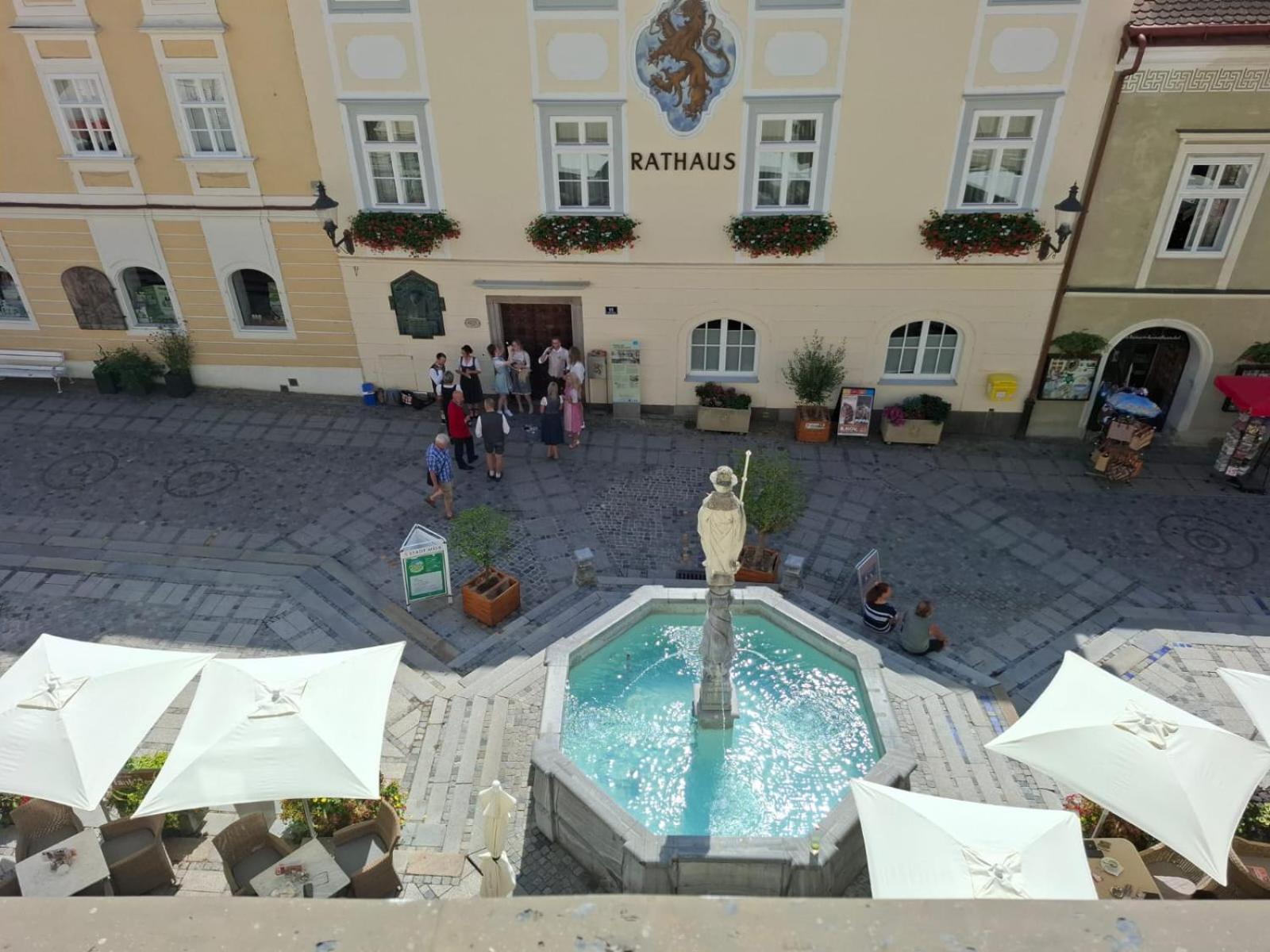 Madar Cafe Restaurant Zum Fuersten Hotel Melk Ngoại thất bức ảnh