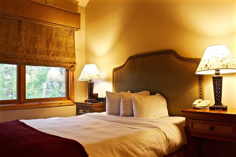 Madar Cafe Restaurant Zum Fuersten Hotel Melk Ngoại thất bức ảnh