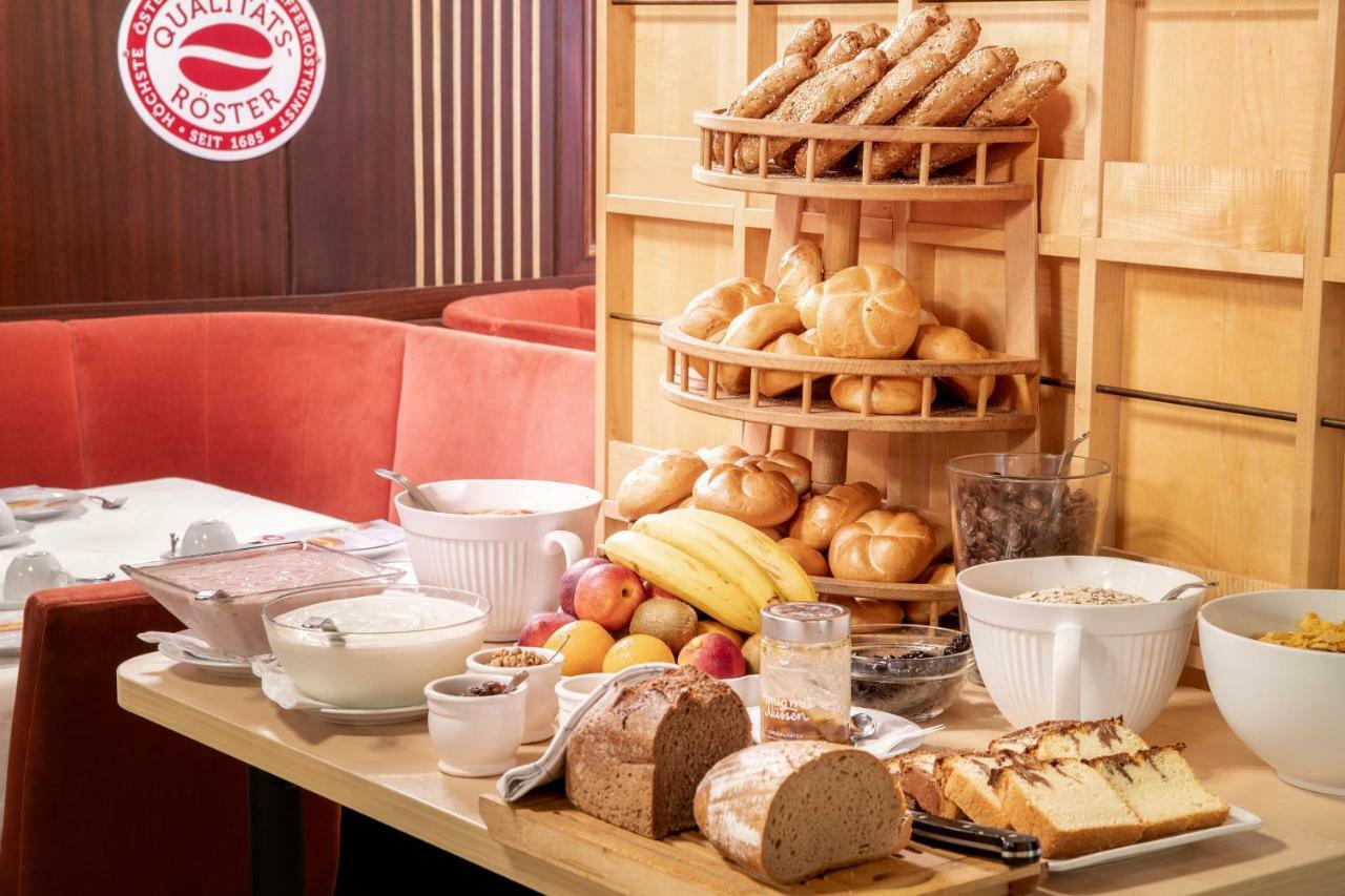 Madar Cafe Restaurant Zum Fuersten Hotel Melk Ngoại thất bức ảnh